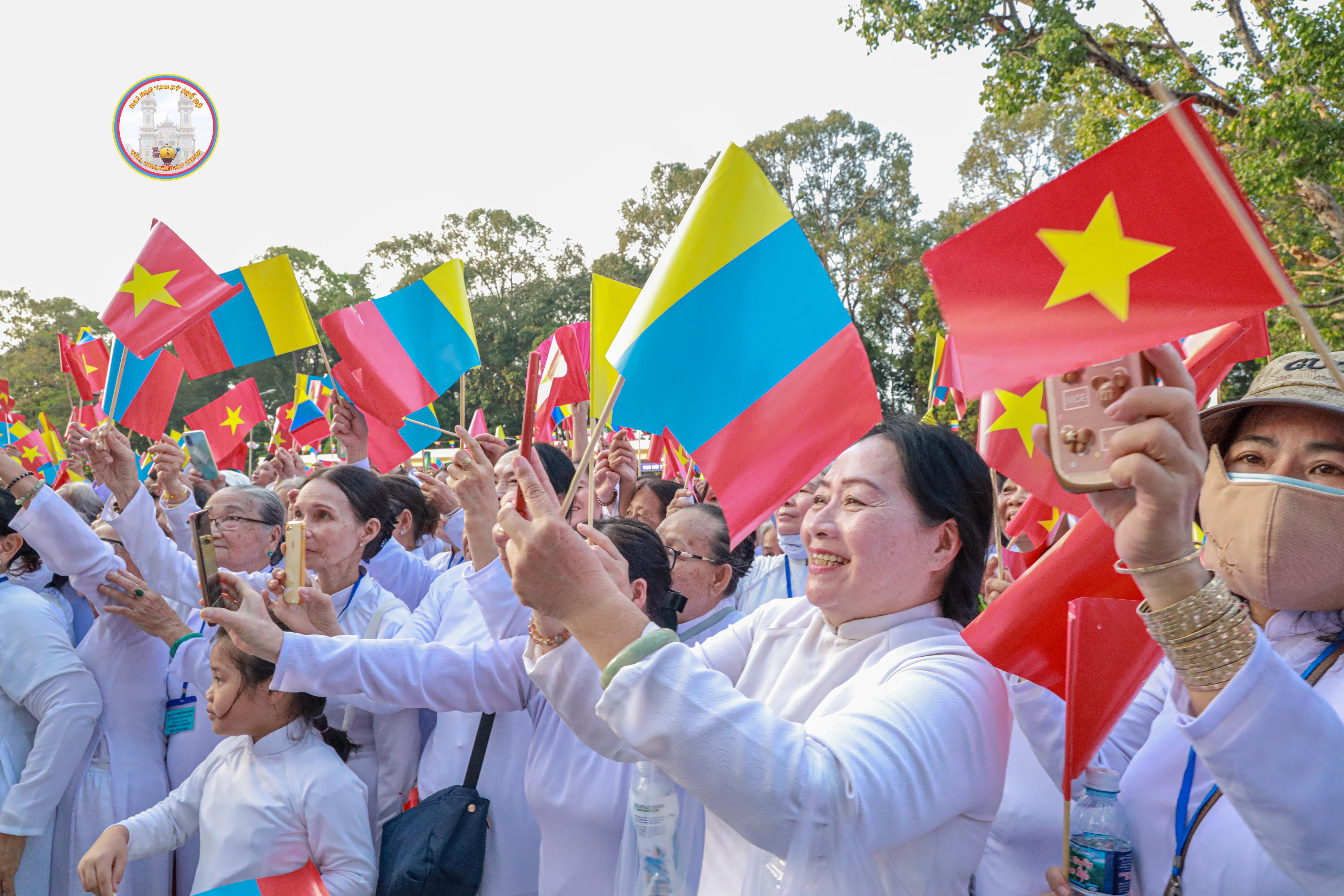 CAODAI-1323