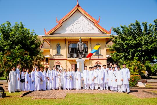 PHÁI ĐOÀN BAN ĐẠI DIỆN HỘI THÁNH TẠI HẢI NGOẠI CHÀO THĂM CHÍNH QUYỀN TỈNH NAN, VƯƠNG QUỐC THÁI LAN.